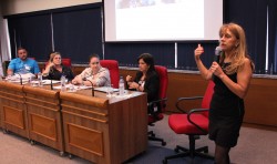 Vania Gonçalves de Souza Coordinator the for Sustainabiltiy and Citizenship Network, addressing the seminar